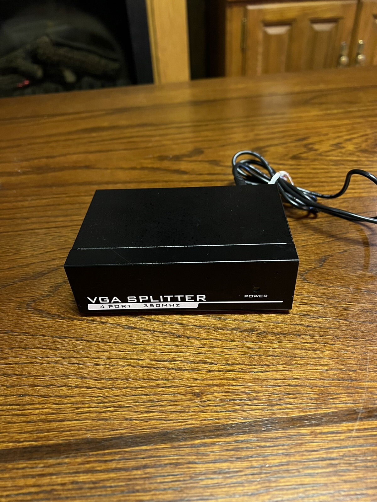 350Mhz 1 PC To 4 Port VGA Video Monitor Splitter Box with AC Adapter