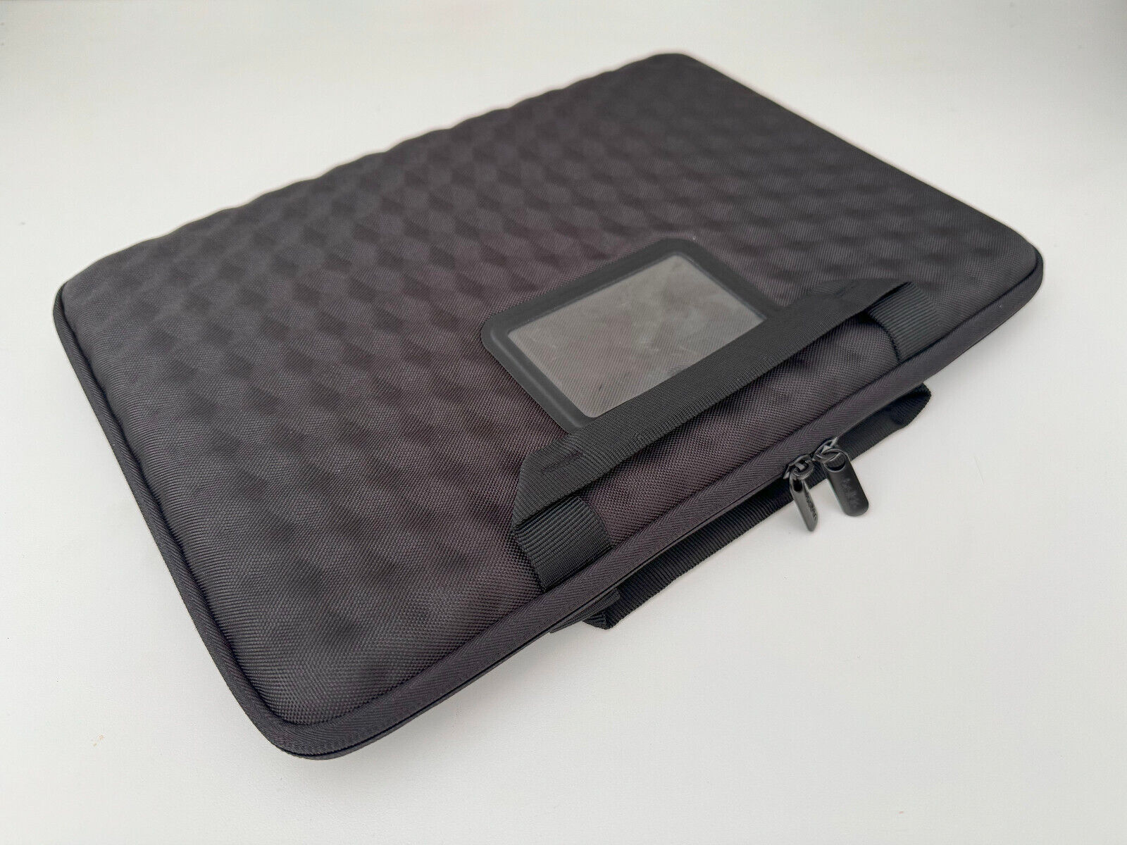 Belkin Air Protect Laptop Case - 14” Always on Laptop Sleeve  Black/Grey