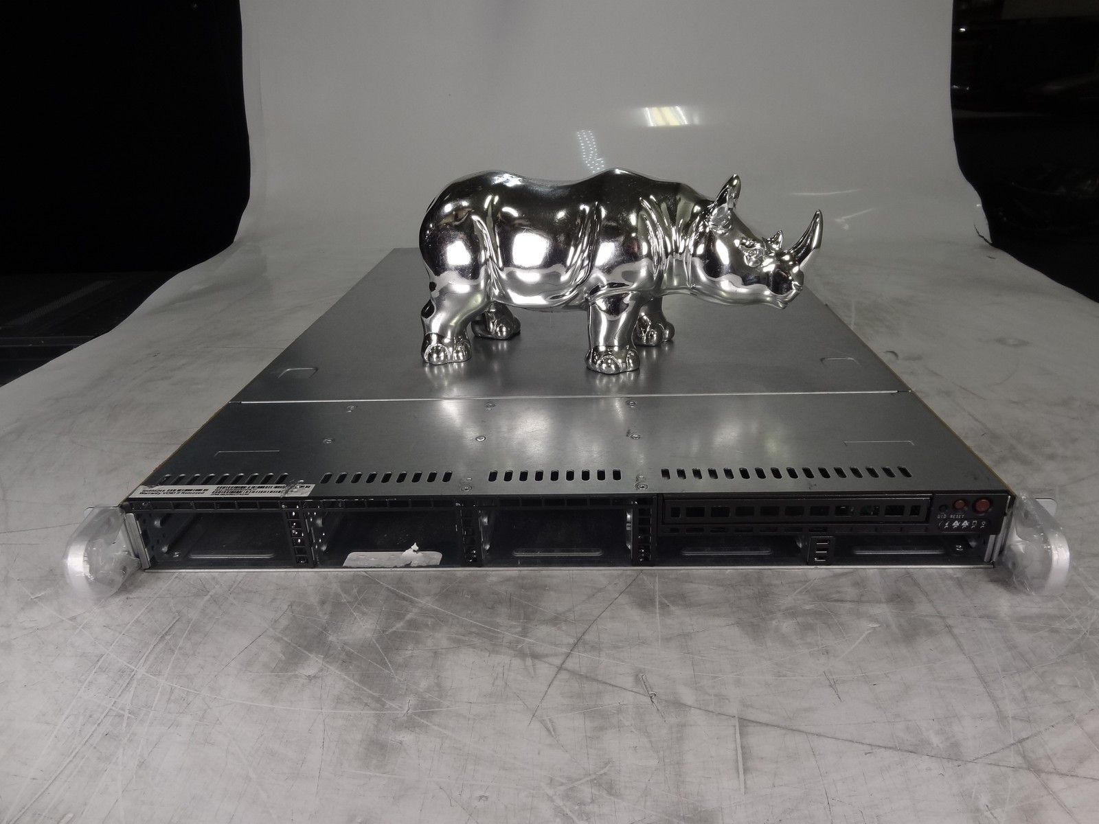 CSE-113 X11SCA-F SUPERMICRO 1U 8X2.5IN SERVER (SINGLE E-2200/E-2300 SERIES)