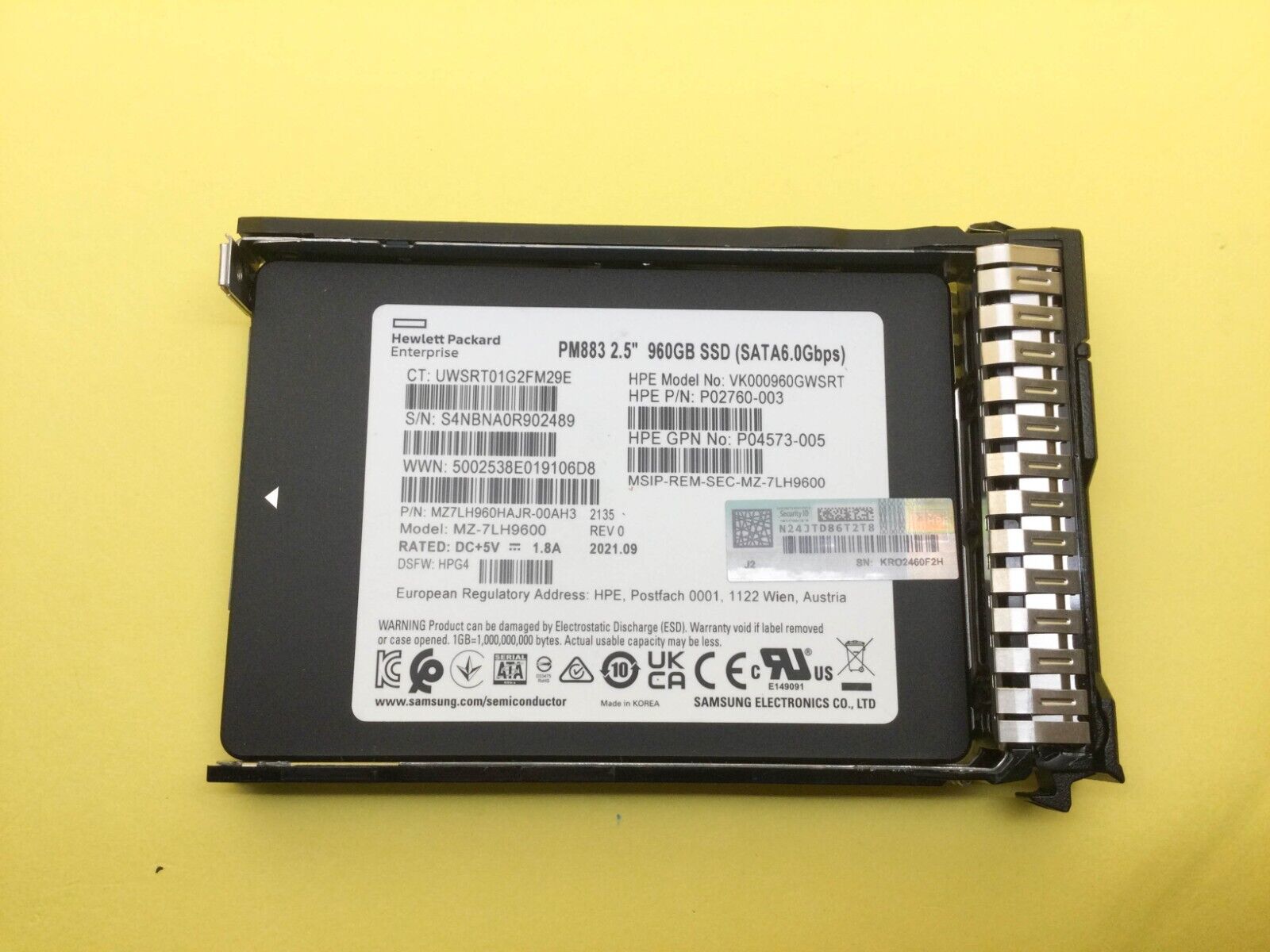 P18424-B21 HPE 960GB SATA 6G READ INTENSIVE SFF SC MV SSD P18483-001