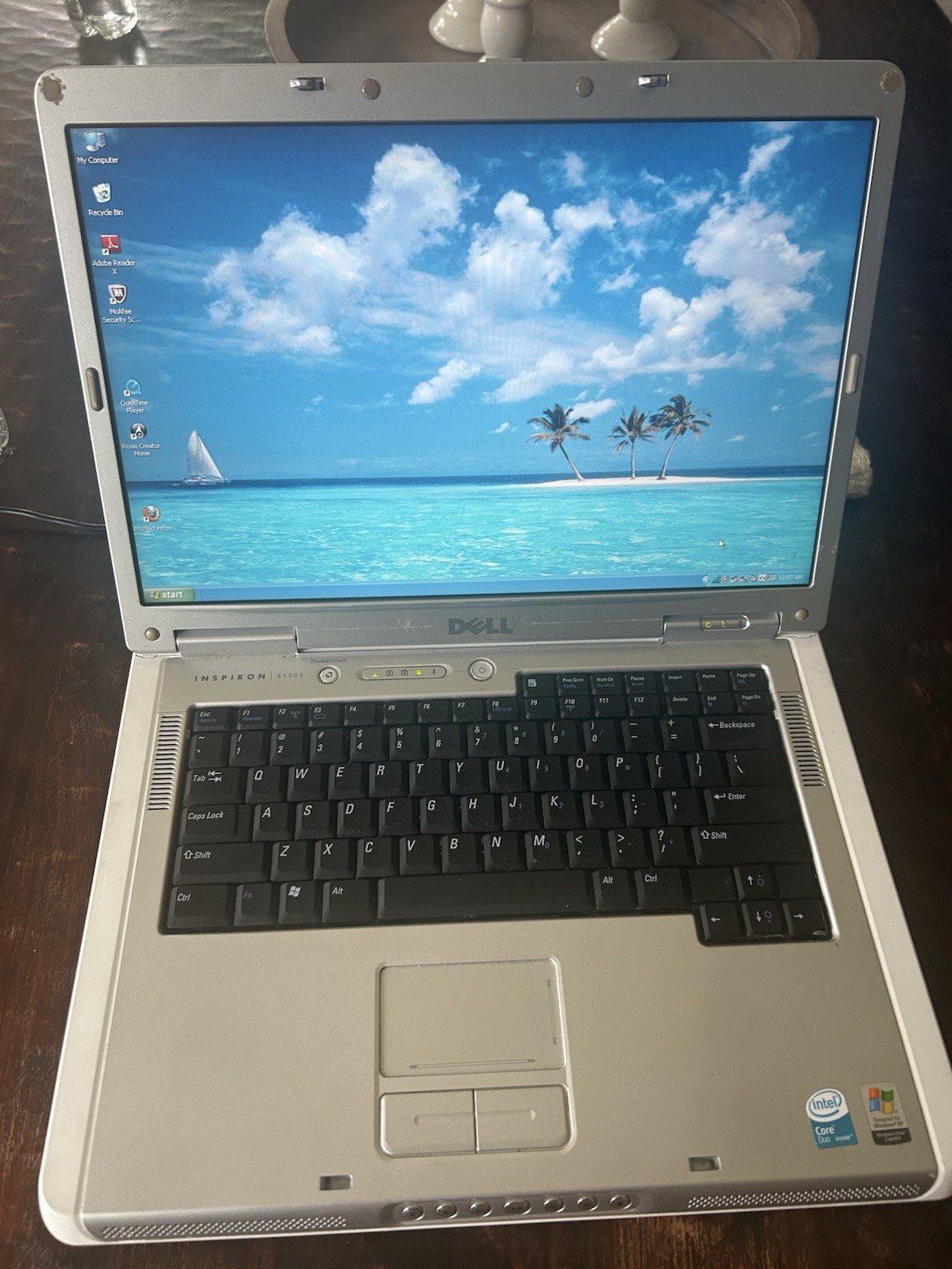 Dell Inspiron E1505 Vintage Laptop – Windows XP – Working