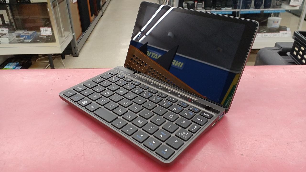 GPD Pocket 2 Laptop Celeron 3965Y 8GB RAM Portable Windows Tested & Working