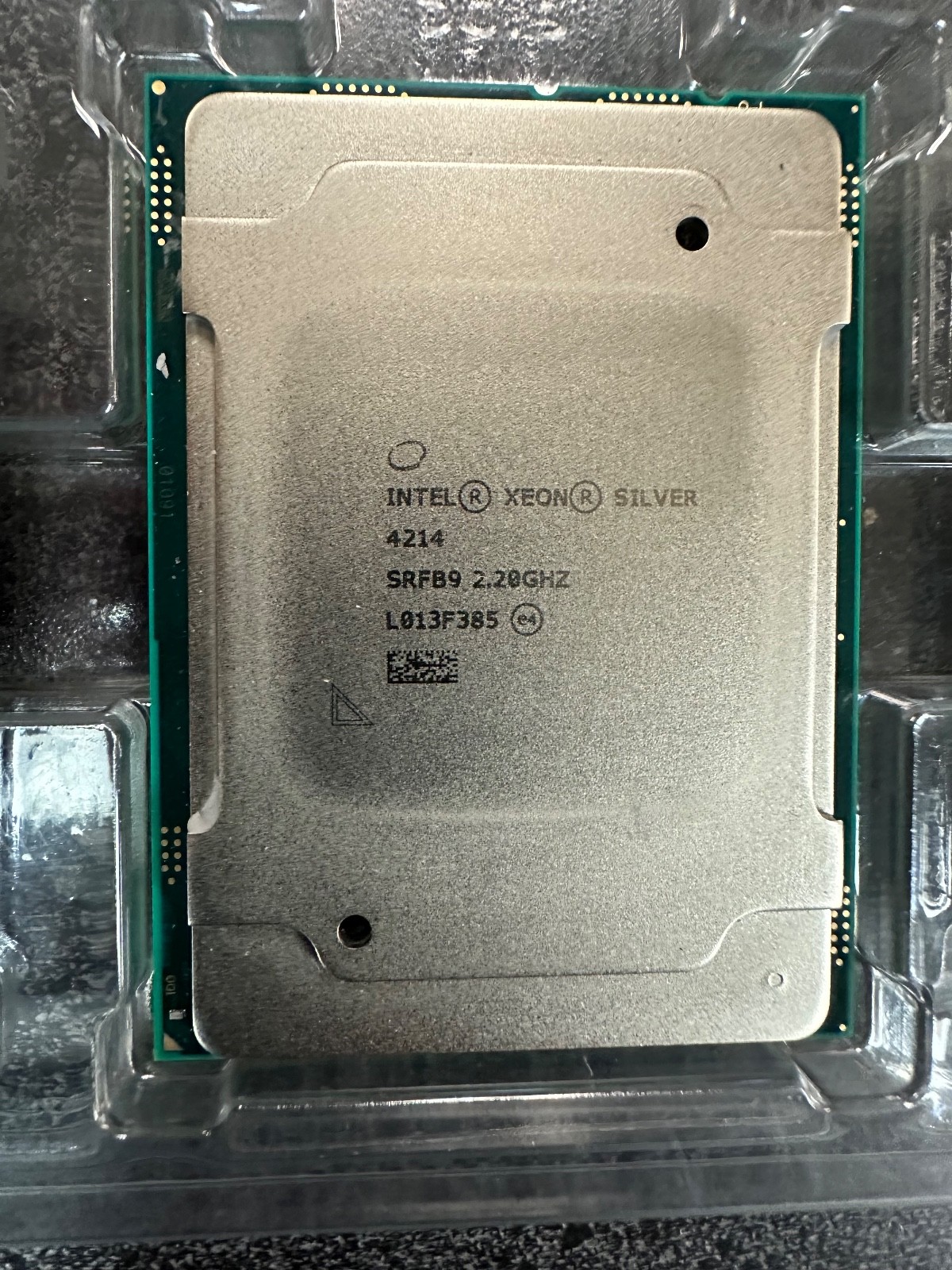 Intel Xeon SILVER 4214 SRFB9 12-CORE 2.2 GHZ CD8069504212601