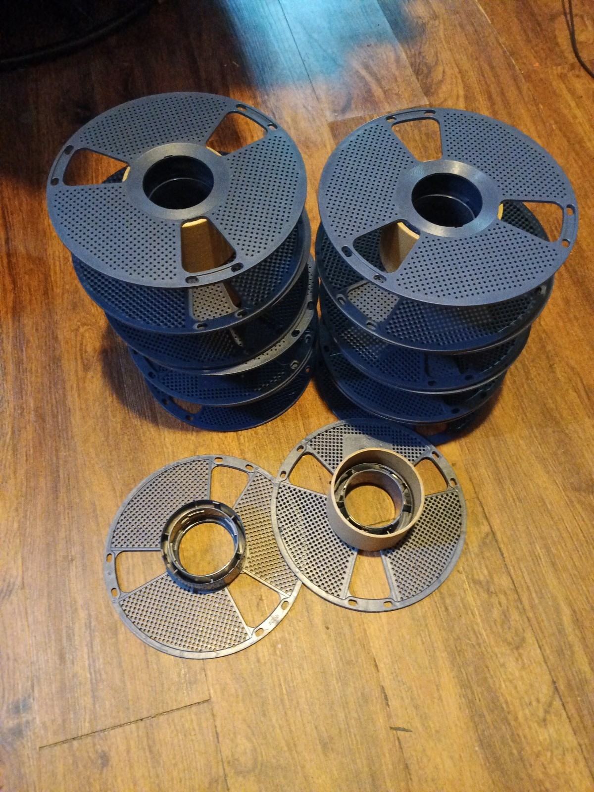 Lot Of 9  Empty 3D Printing Filament Spools Reusable 1kg Reels. 1.75mm 