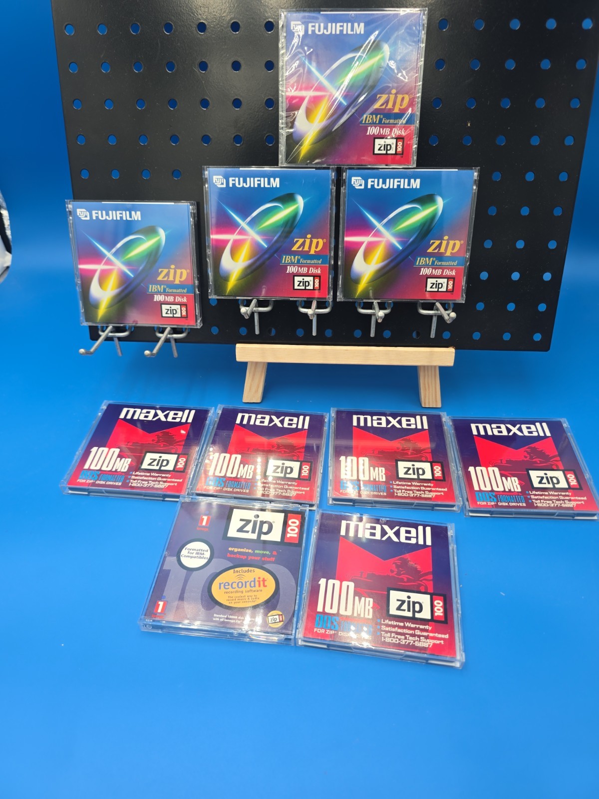 Lot Of 10 Zip Drive Discs  Iomega Maxell Fujifilm Ibm And DDS Formatted