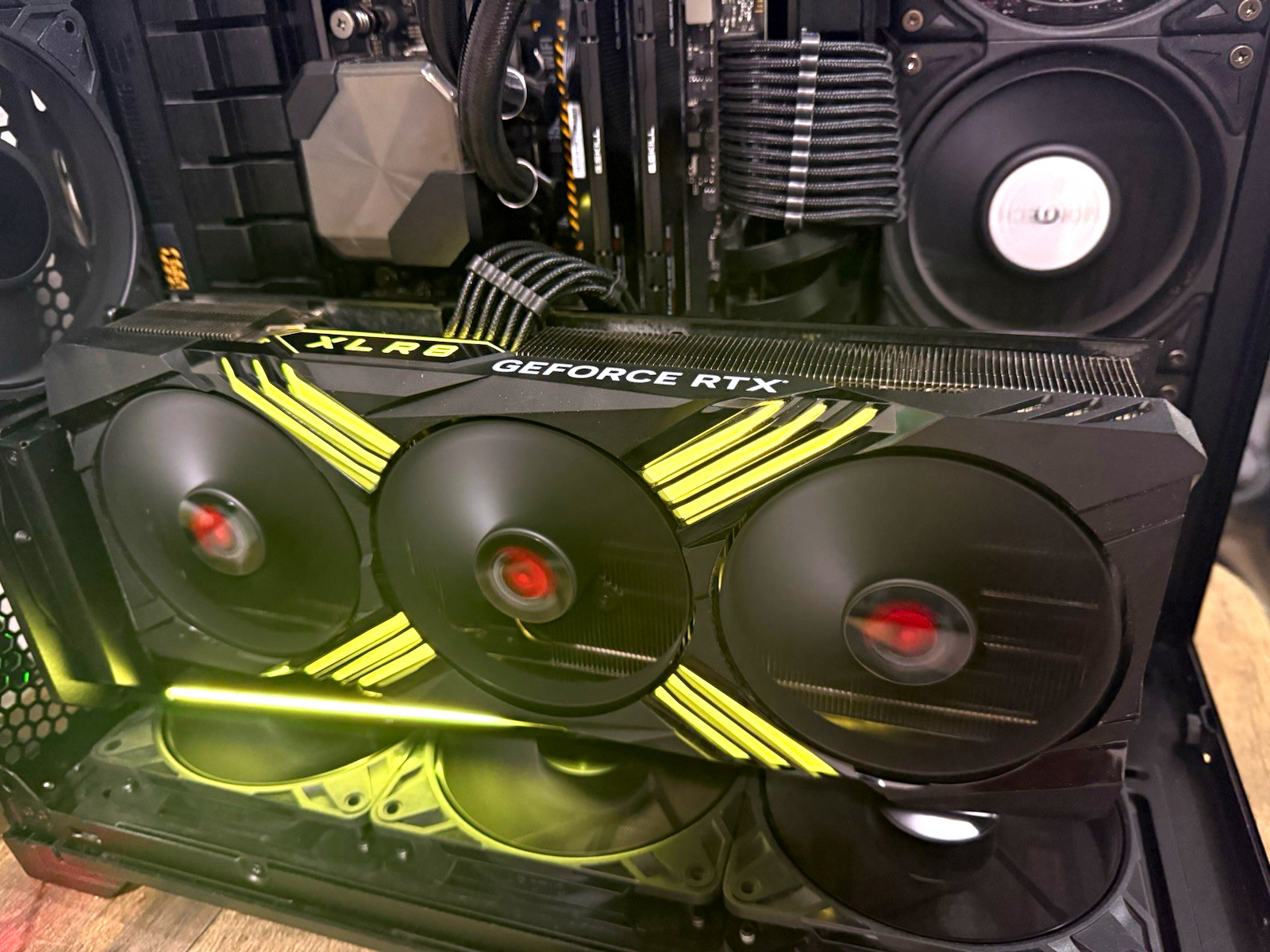RTX 4070 TI PNY XLR8 GeForce RTX NVIDIA Graphics Card Triple Fan RGB