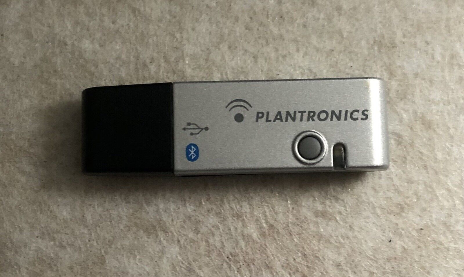 Plantronics BUA-100 Bluetooth USB Dongle Adapter for Voyager Series Headsets 510