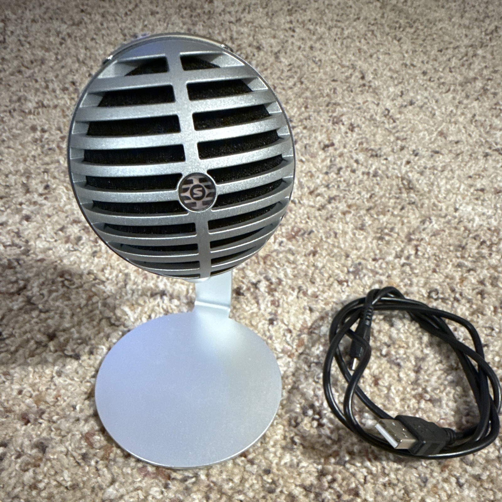Shure MV5 USB Cardioid Desktop Microphone w/ Adjustable Stand, Silver/Gray