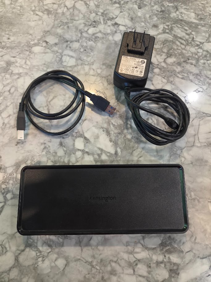 Kensington SD3650 Universal USB 3.0 Docking Station w/power adapter MINT