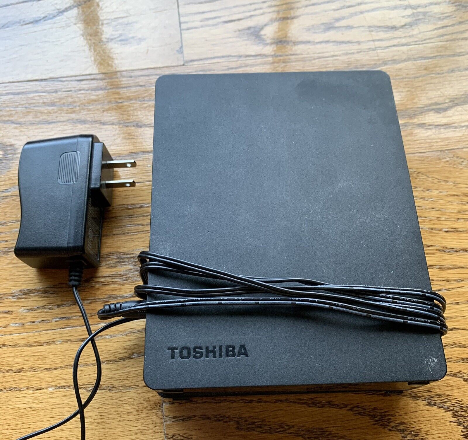 Toshiba Canvio HDWC130XK3J1 3TB Desktop External Hard Drive Black Very Good