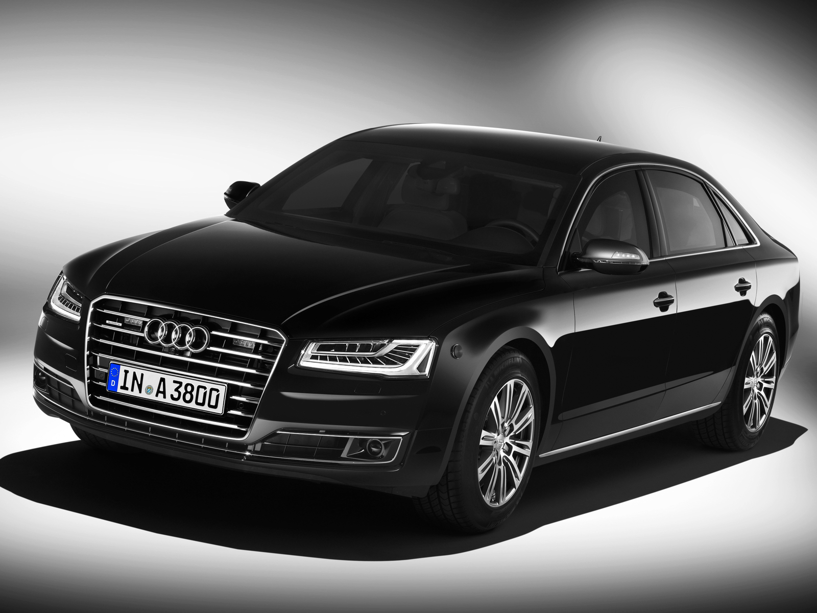 Cars 2014 audi a8l security d Desk Mat Stitched