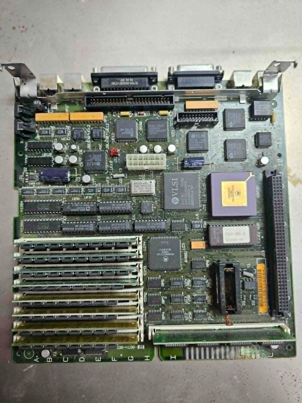 Vintage Macintosh SE/30 Computer Motherboard 820-0260-10 AS IS Parts Or Repair