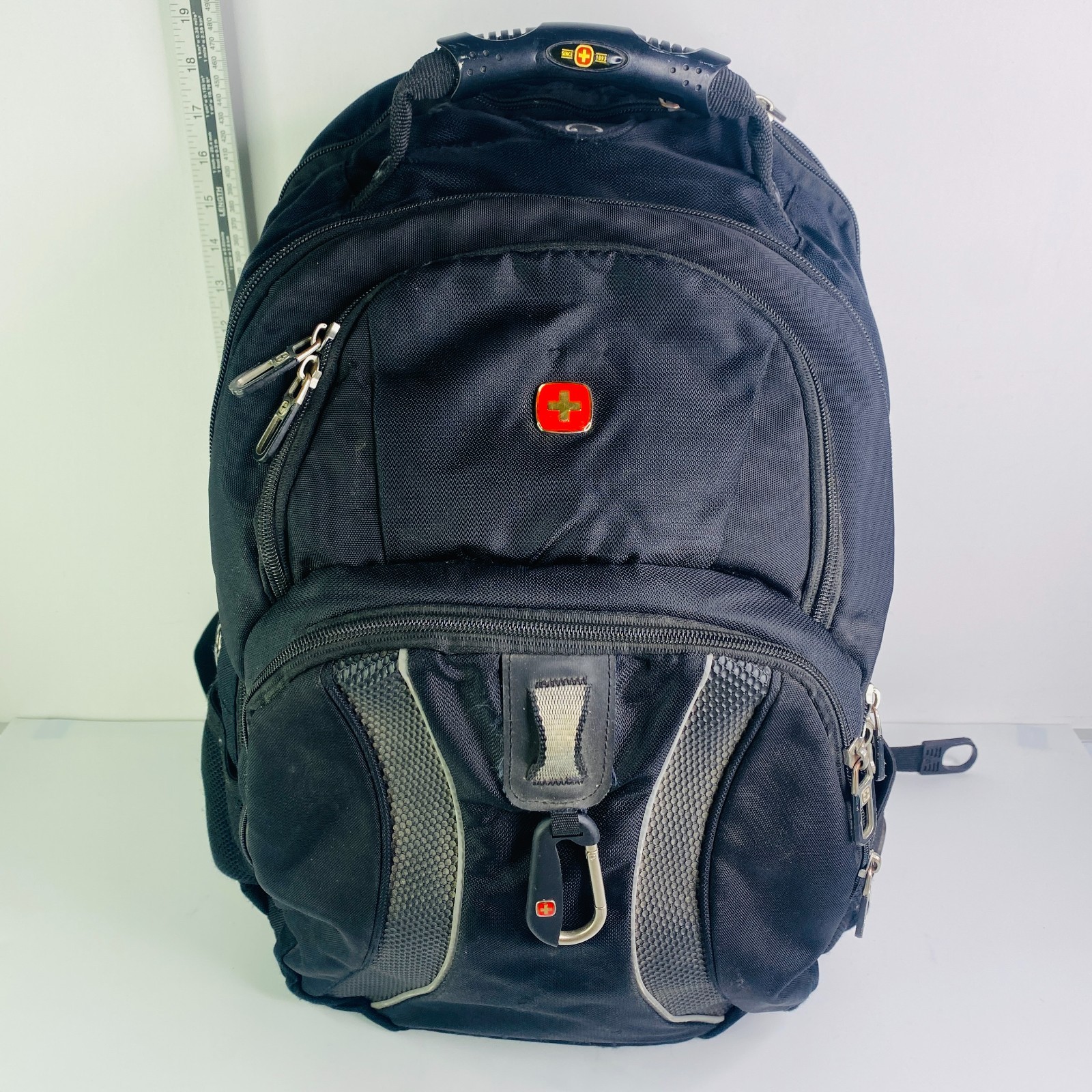 SWISSGEAR 1900 ScanSmart 17” Laptop Backpack Black Gray TSA Travel Bag