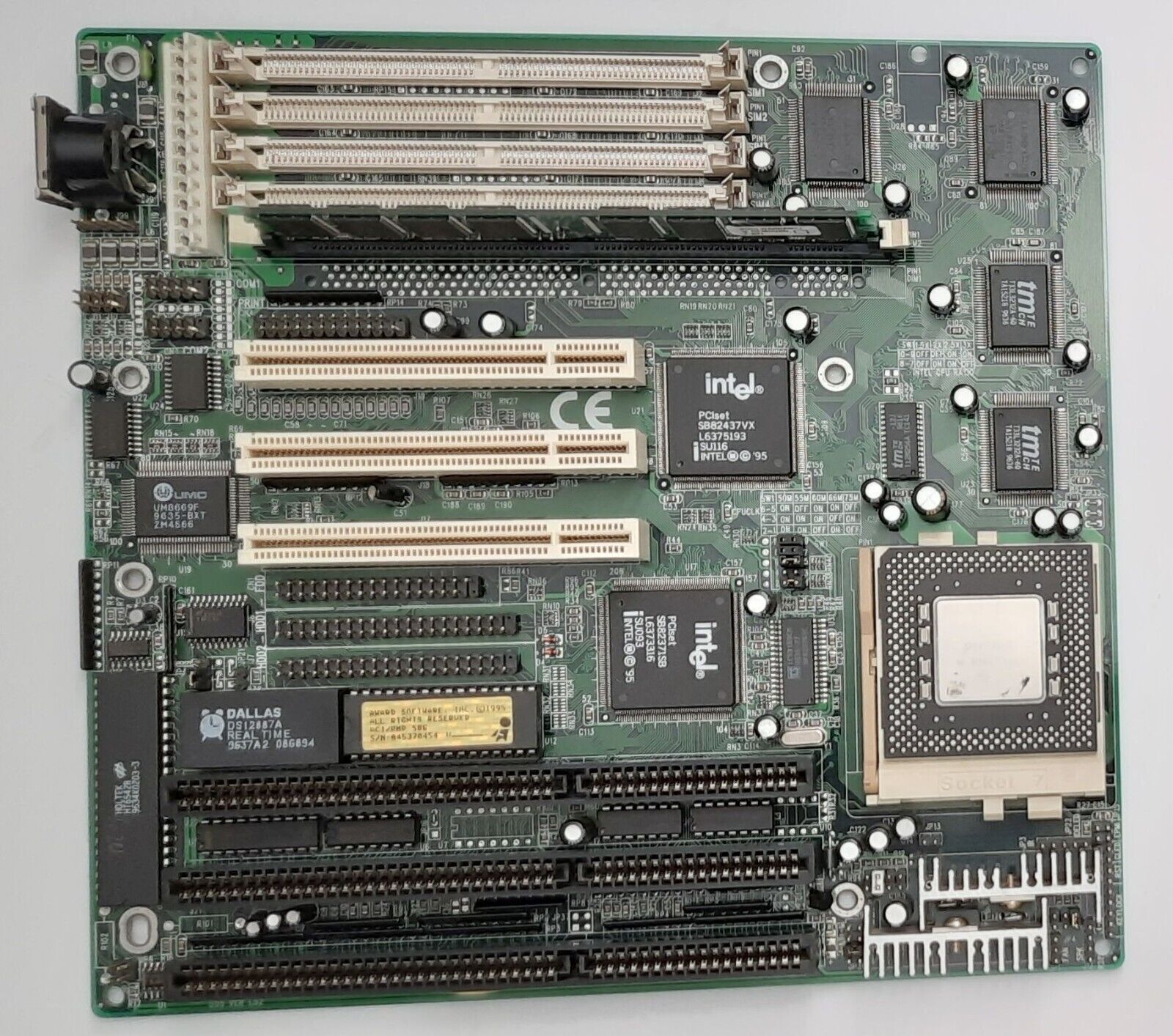 Shuttle HOT-555 Socket 7 ISA Retro Motherboard + Pentium MMX 166MHz + 32MB RAM
