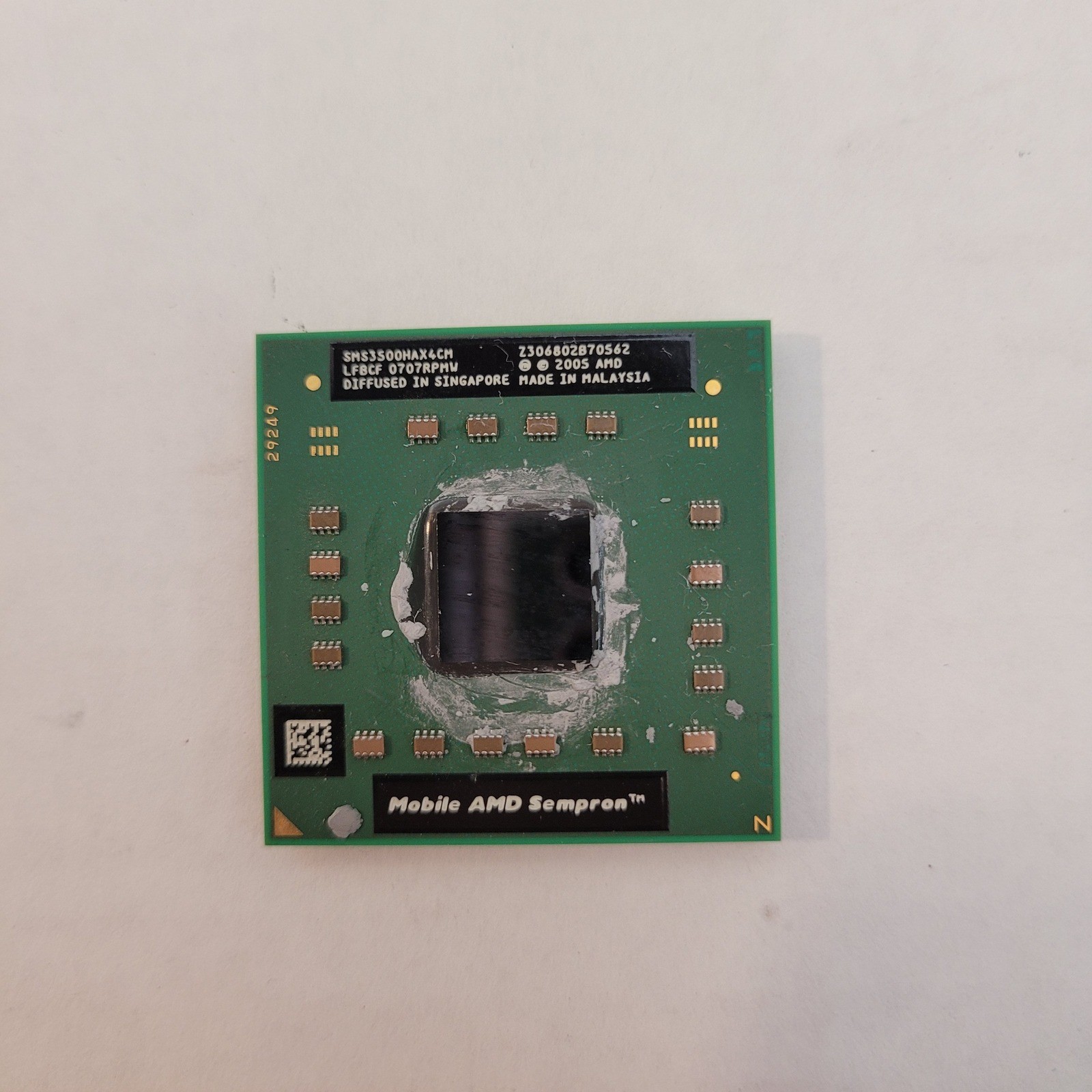 AMD Mobile Sempron 3500+ CPU SMS3500HAX4CM 1.8GHz Socket S1 Laptop Processor
