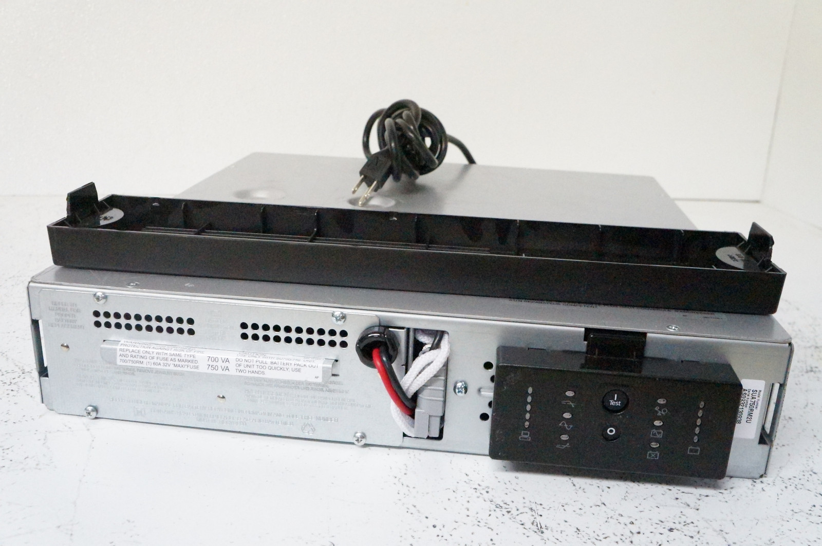 APC UPS 750VA 480W 120V SUA750RM2U Tested