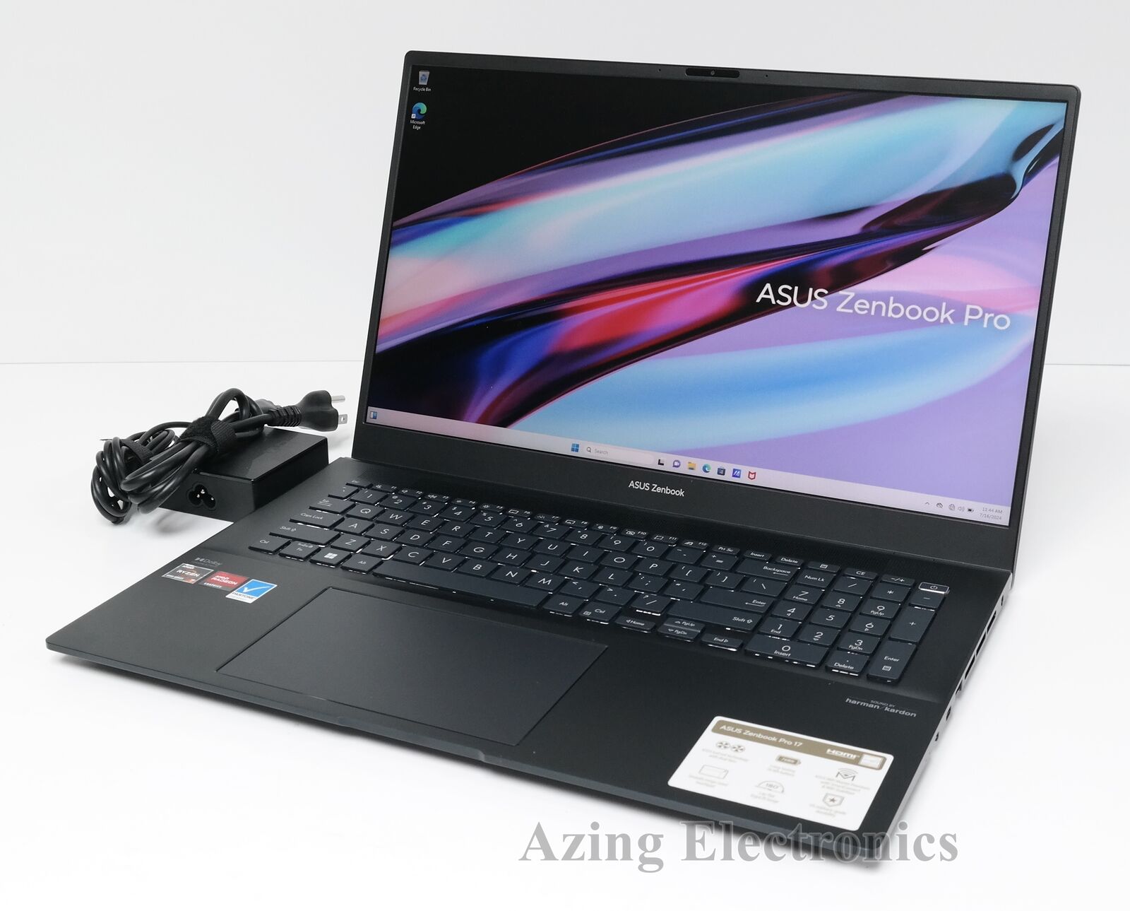 ASUS Zenbook Pro 17 UM6702R 17.3