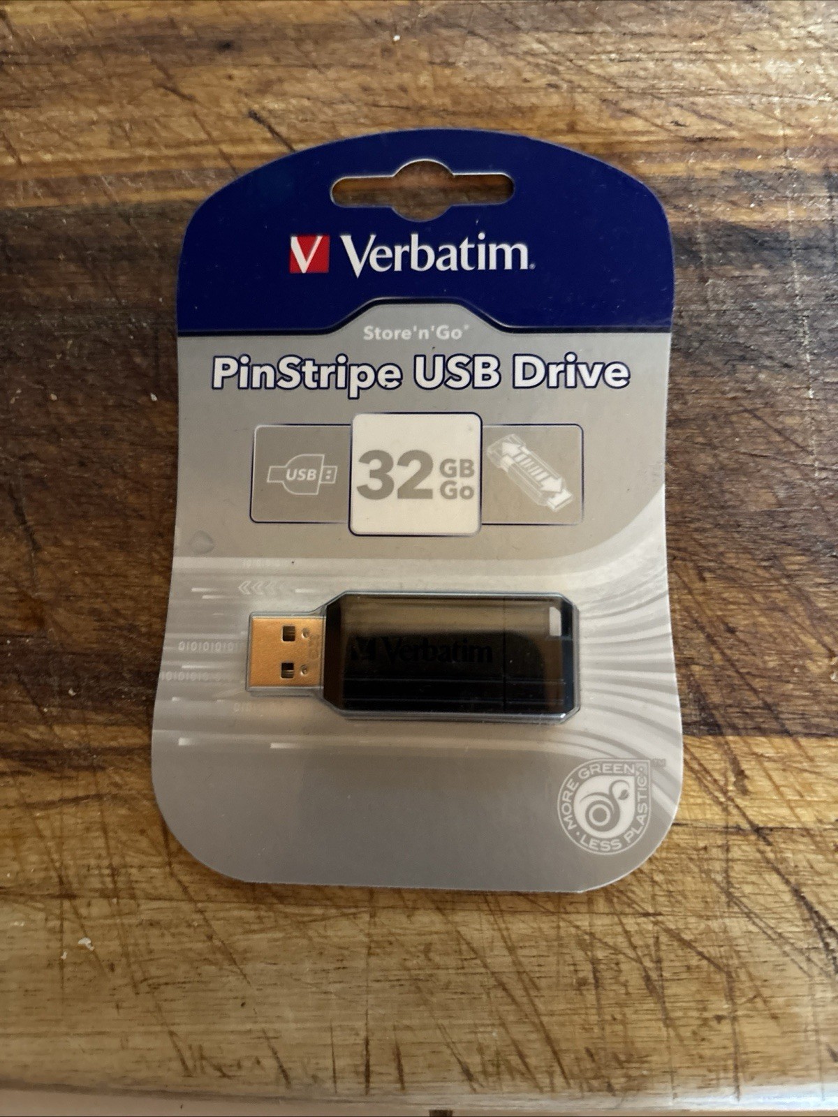 Verbatim PinStripe 32GB USB Drive 49064