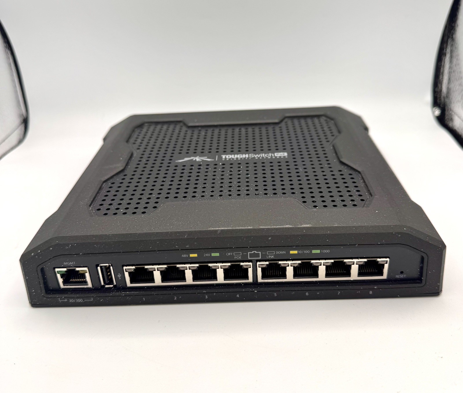 Ubiquiti Networks TS-8-PRO 8-Port PoE Managed Tough Switch