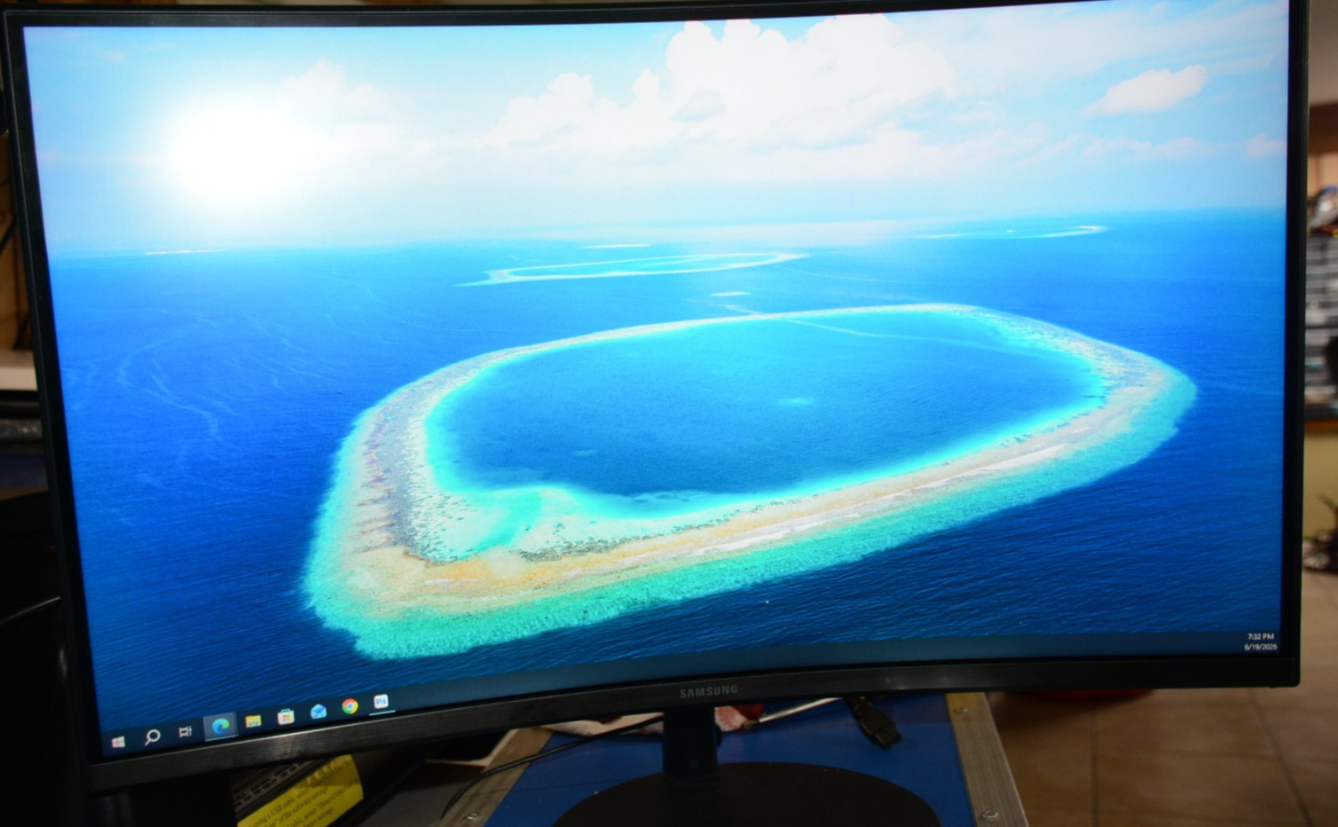 Samsung C27T550FDN 27in Curved FHD Monitor 1080p HDMI Display(READ)