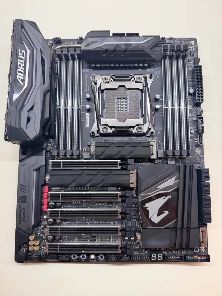 Gigabyte AORUS X299 Gaming 9 LGA 2066 ATX Motherboard