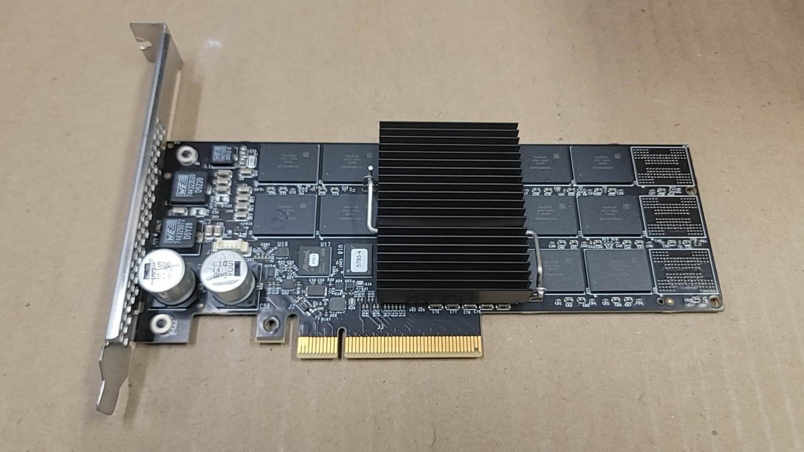 HPE 831733-B21 1.3TB Read Intensive-2 PCI-E HH/HLWorkload Accelerator 833584-001