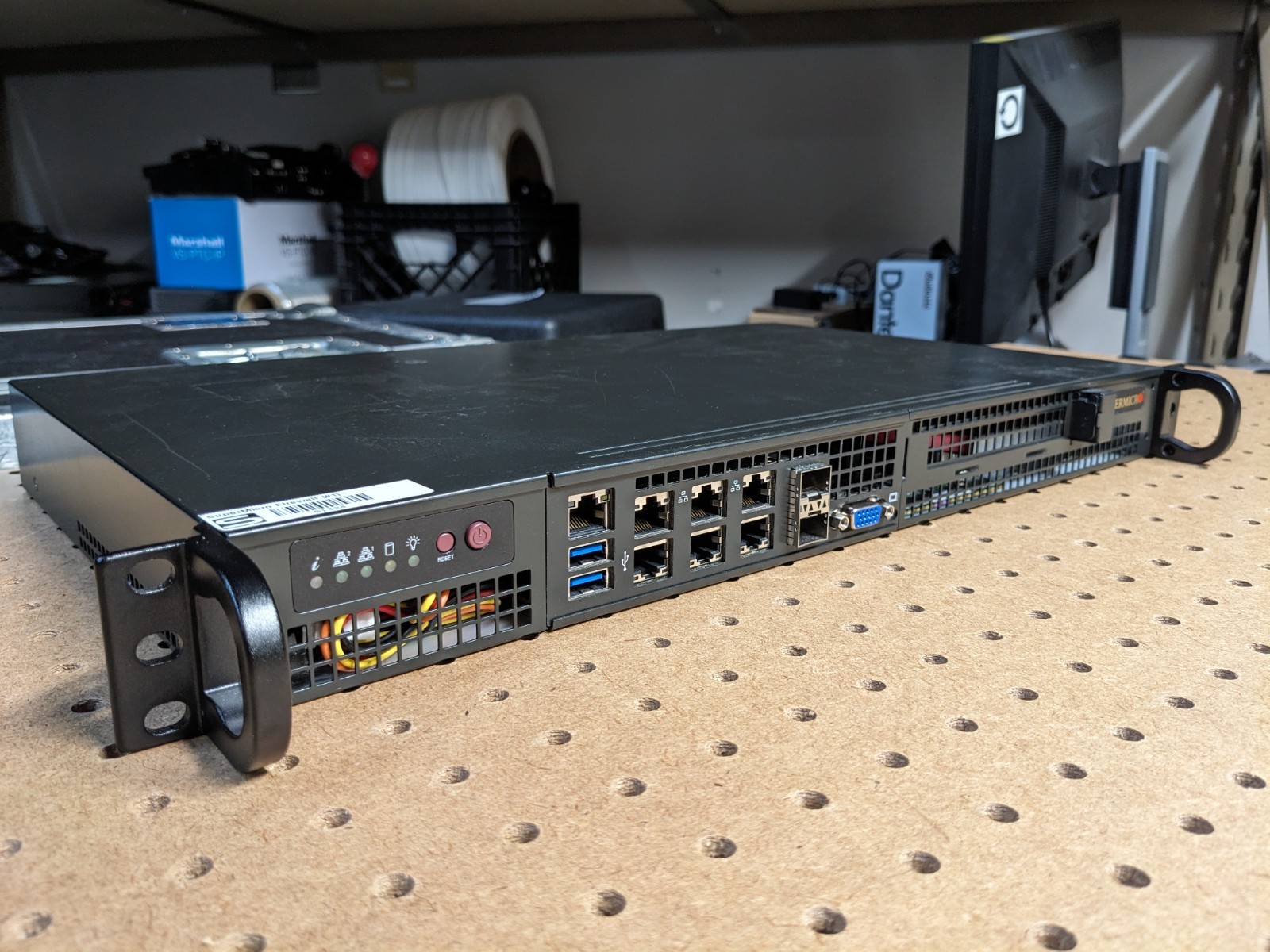SUPERMICRO SYS-5018D-FN8T w/ Intel D-1518 4 Core 256GB SSD, 250GB M.2, 16GB RAM