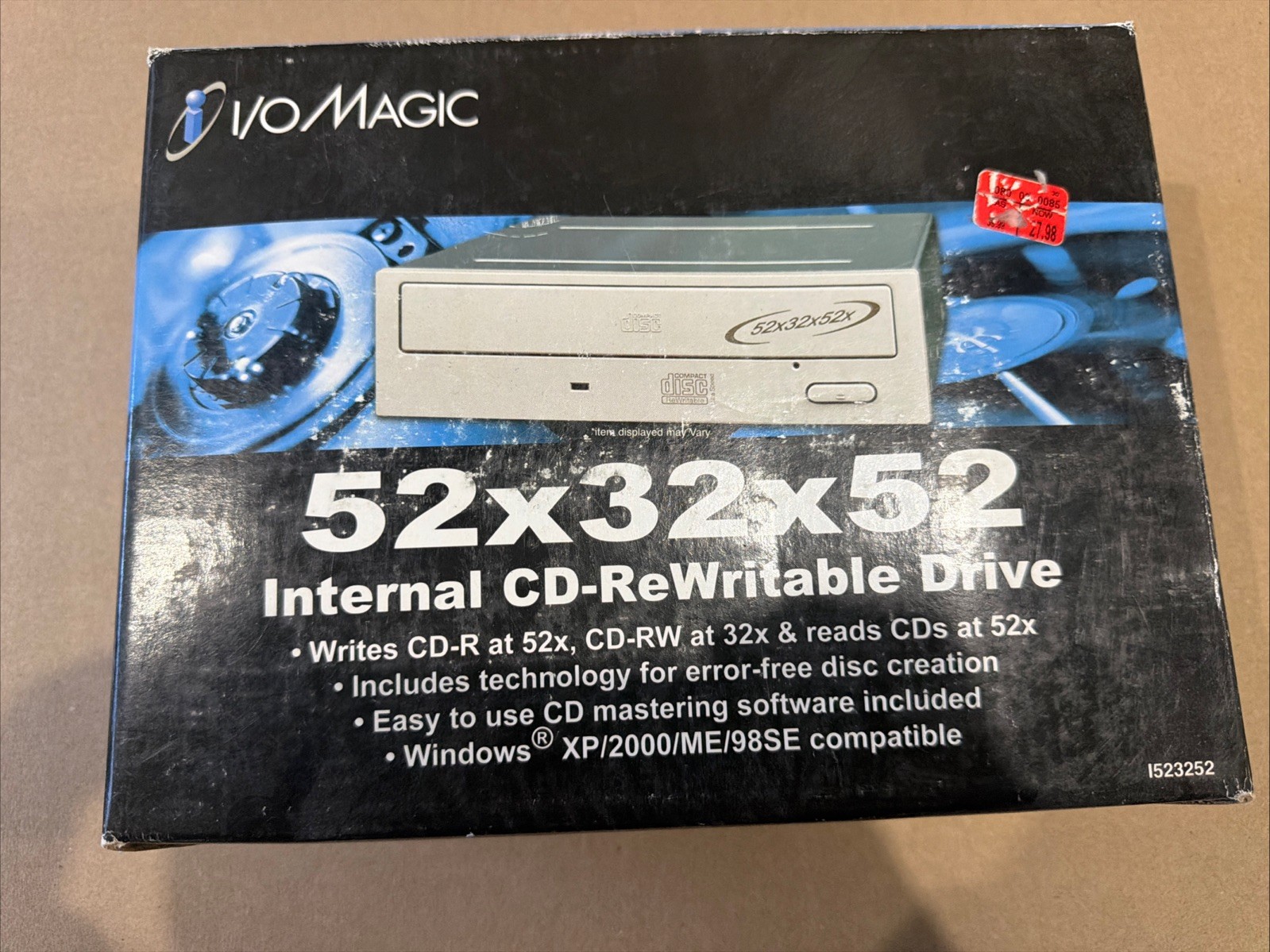 I/O Magic 52 X 32 X 52 External USB 2.0 CD-RW Drive Sealed 