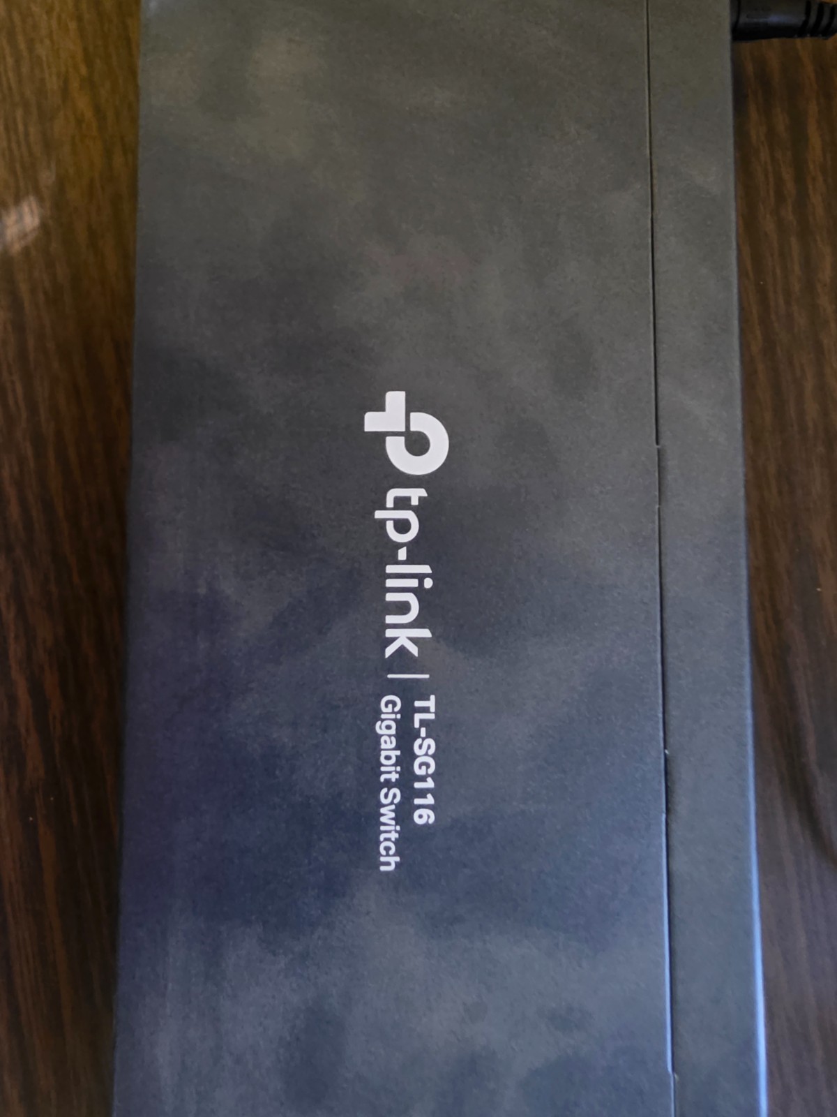TP-Link TL-SG116 16-Port Gigabit Ethernet Unmanaged Desktop Switch Metal Tested