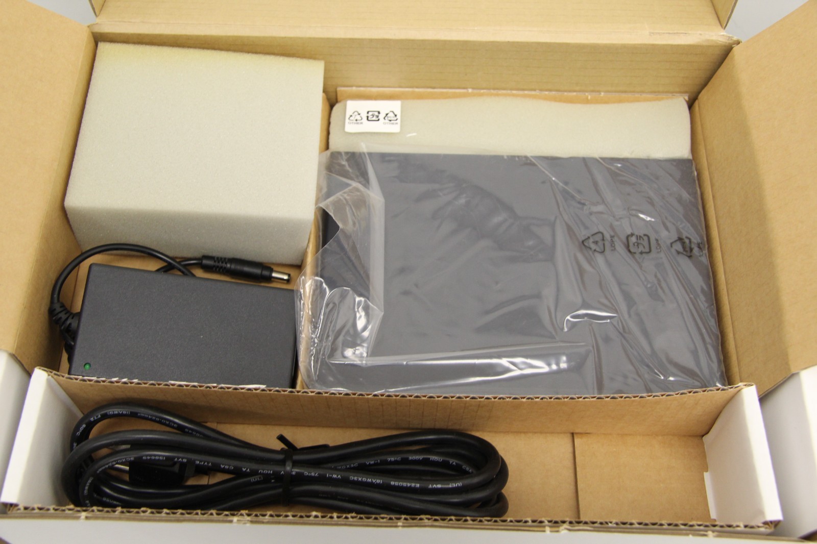 New Open Box Avocent HMX 1070 User Station Transmitter 510-149-503