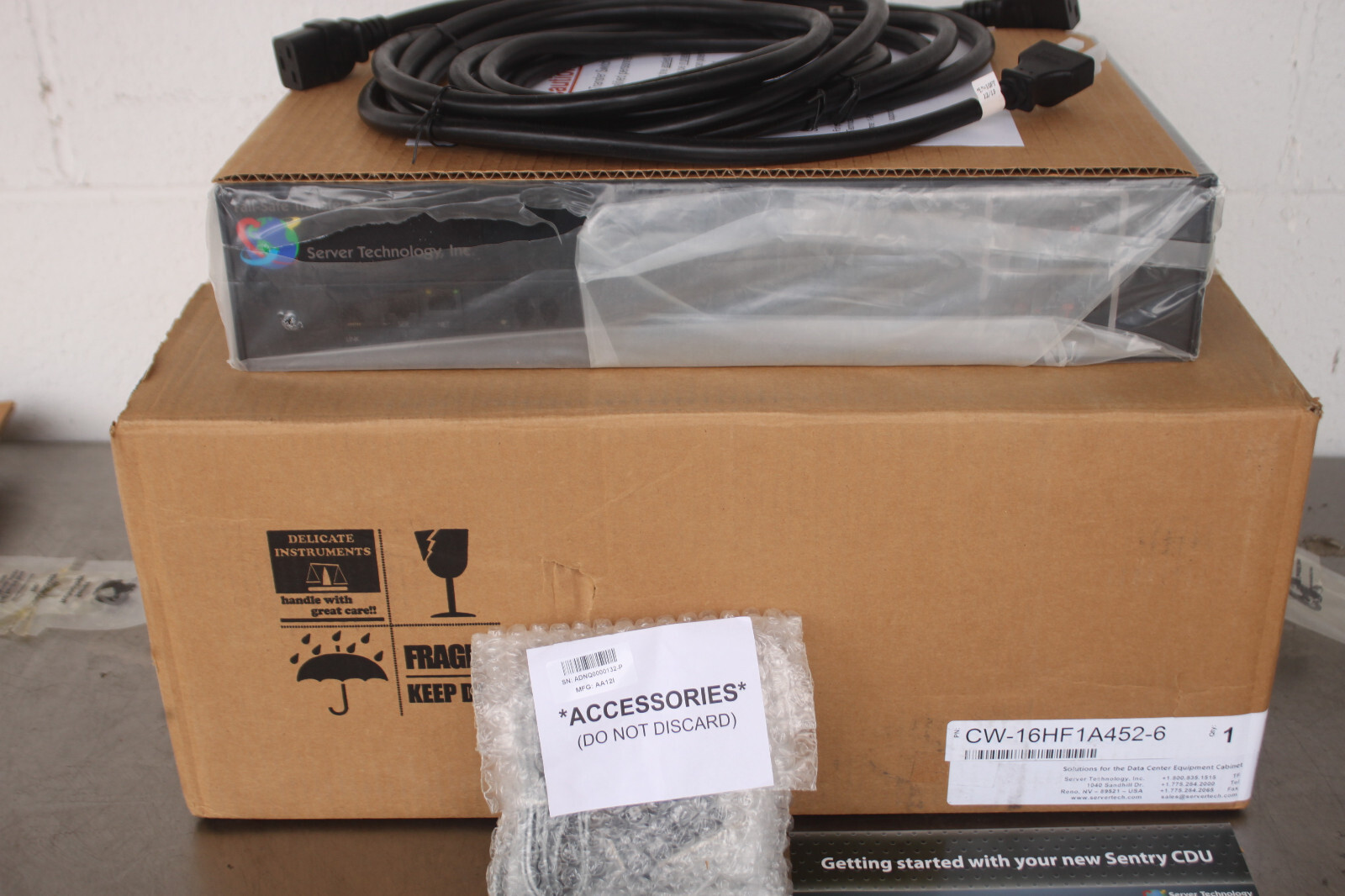 NEW Server Technology CW-16HF1A452-6 2U Rack Mount Fail-Safe Transfer Switch CDU