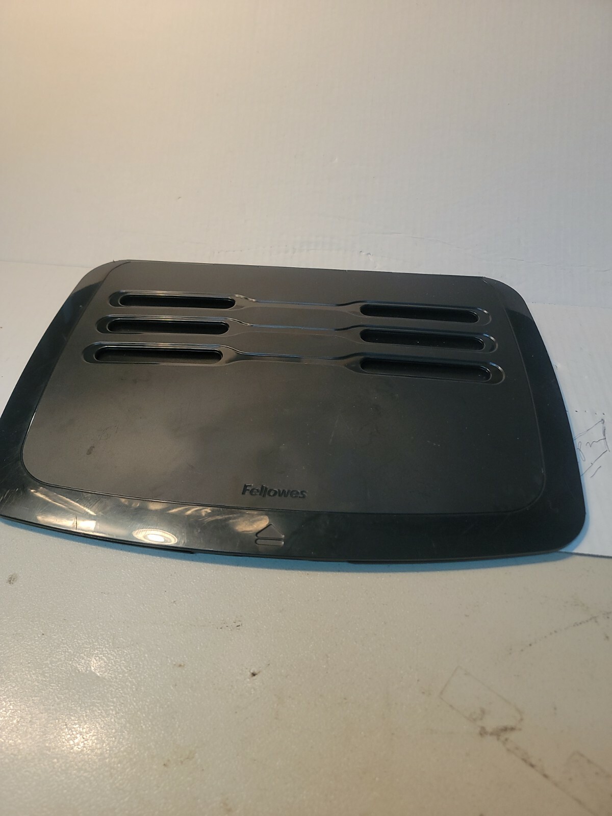 FELLOWES  LAPTOP LIFT BLACK 