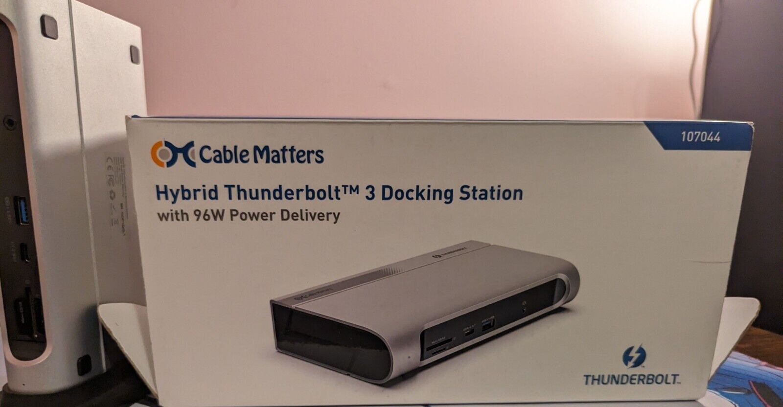 Cable Matters [Intel Certified] Certified Aluminum Thunderbolt 3 Dock 