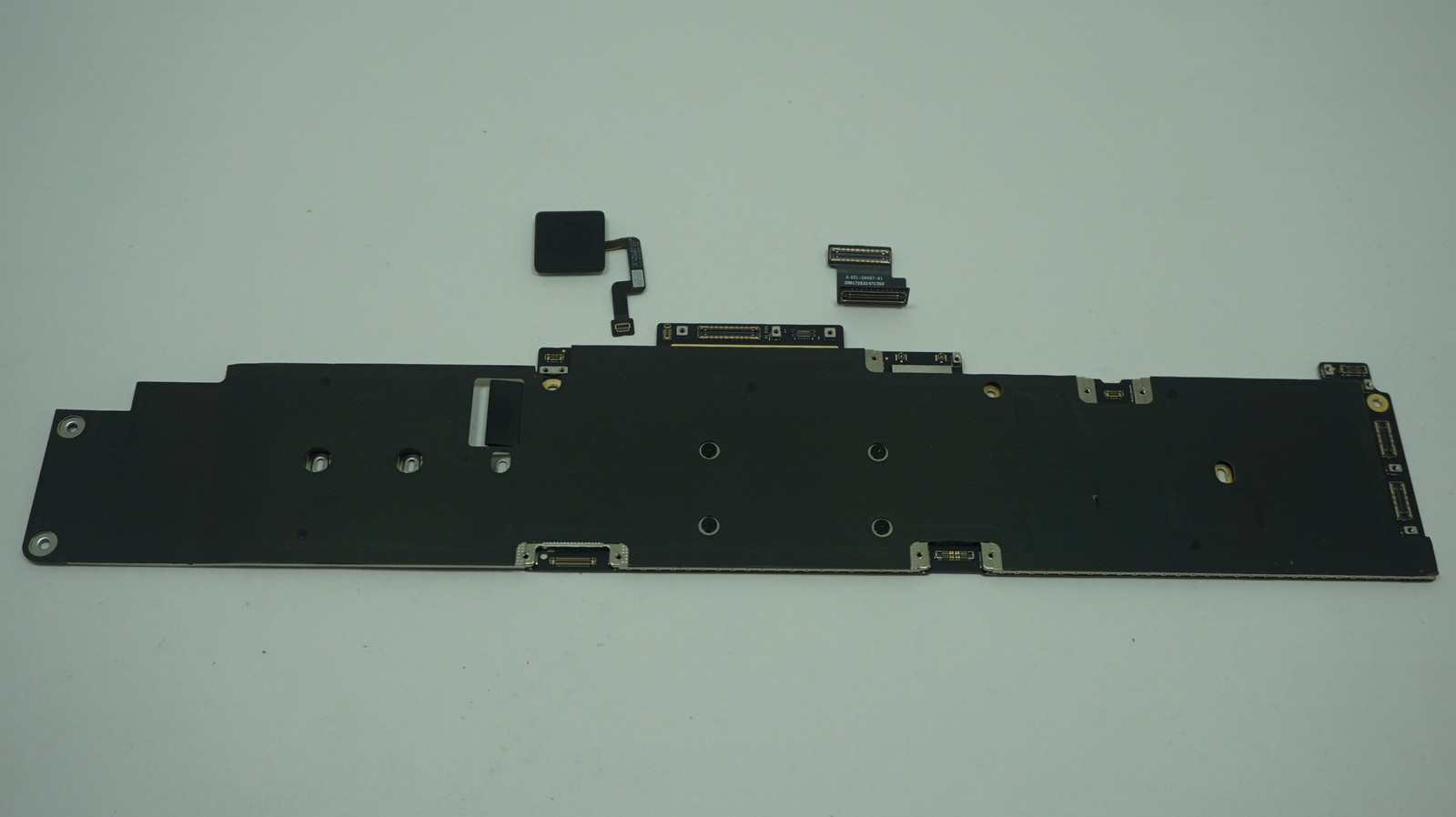 DEFECTIVE 66125636 Apple M2 8GB 512GB SSD Logic Board A2681 MacBook Air  G3D