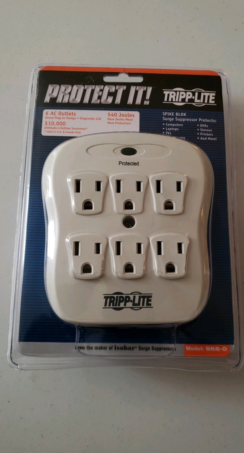 BRAND NEW ..Tripp Lite "PROTECT IT" SpikeBlok 6 Outlet Surge - SK6-0 