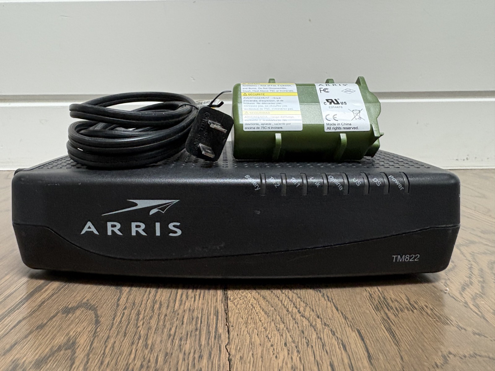 ARRIS Touchstone TM822 Telephony Cable Modem. Works with Xfinity/Comcast