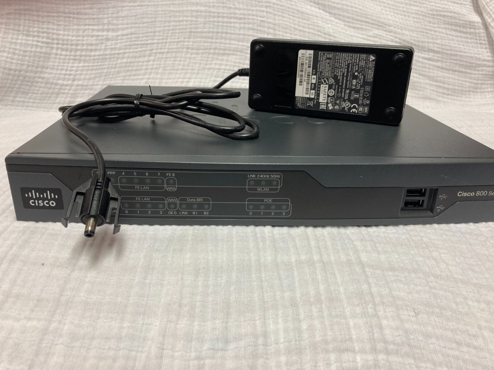 Cisco 892j-k9 with POWER ADAPTER, SOFTWARE 892-K9 Gigabit Wireless Router