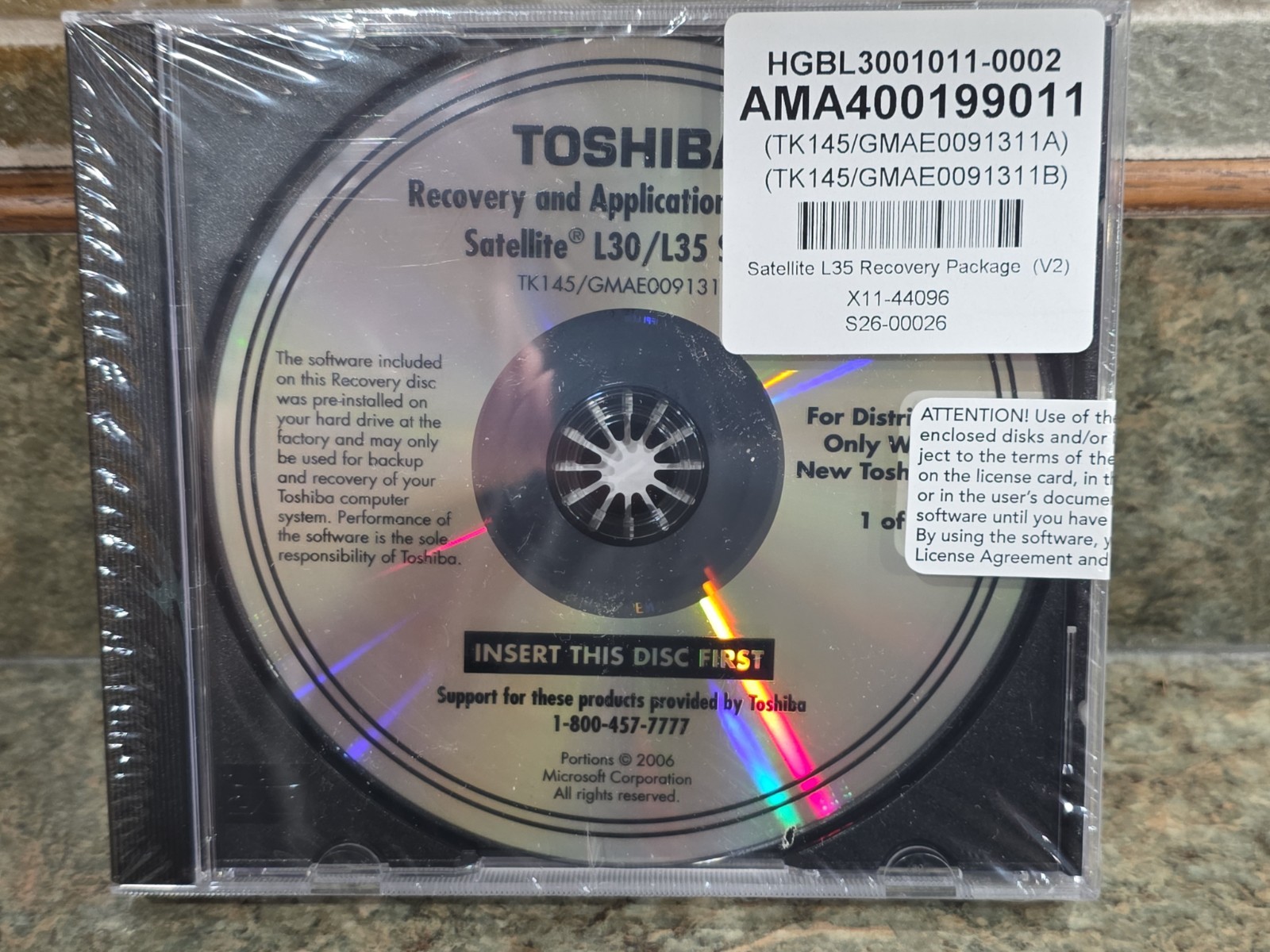 Toshiba Satellite Laptop L30 L35 Series Recovery Package V2 CD Disk 2006 Sealed