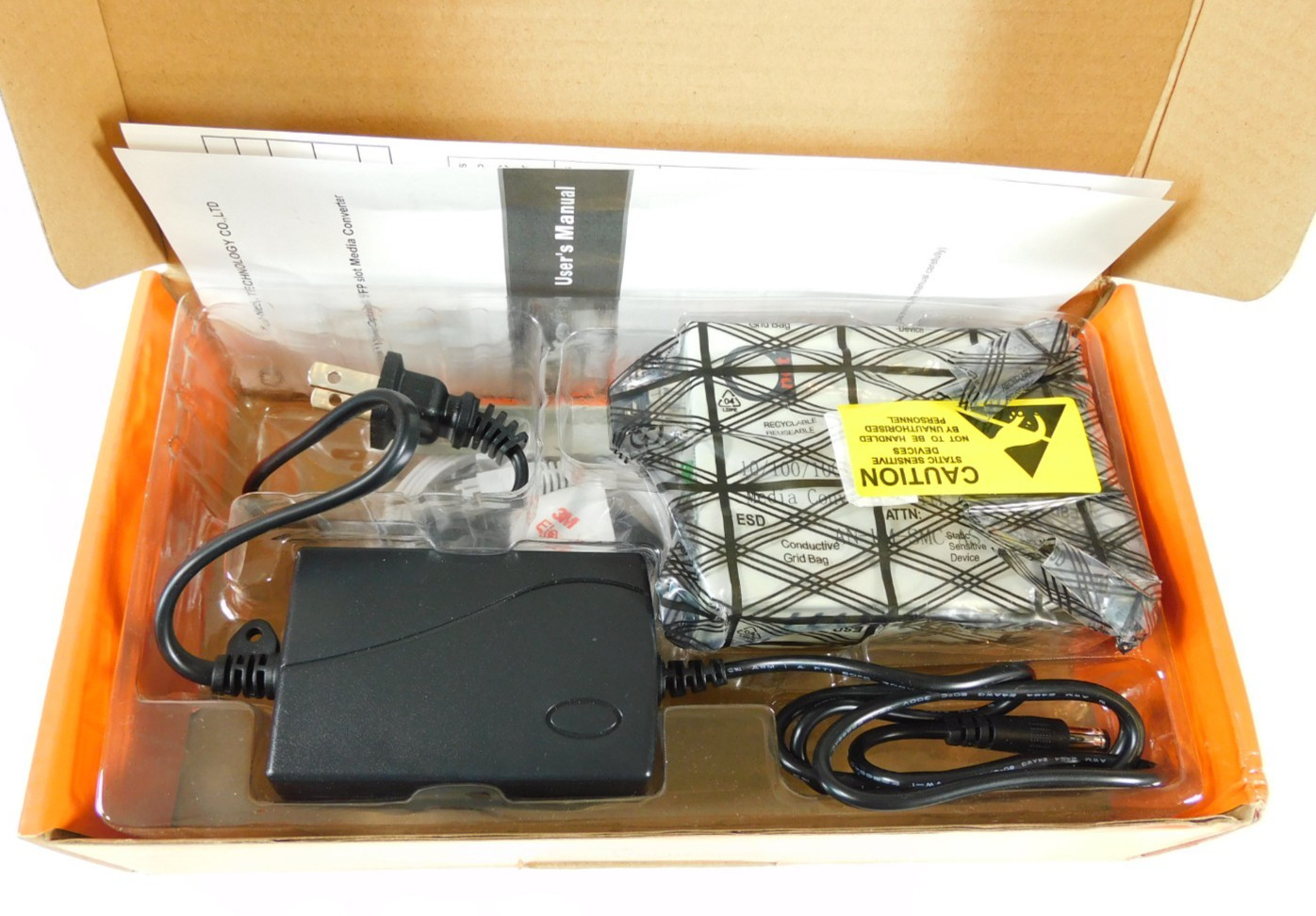 ADnet AN-UM-SMC-AS-J Open SFP Slot - Gig-Ethernet - Fiber Optic Media Converter
