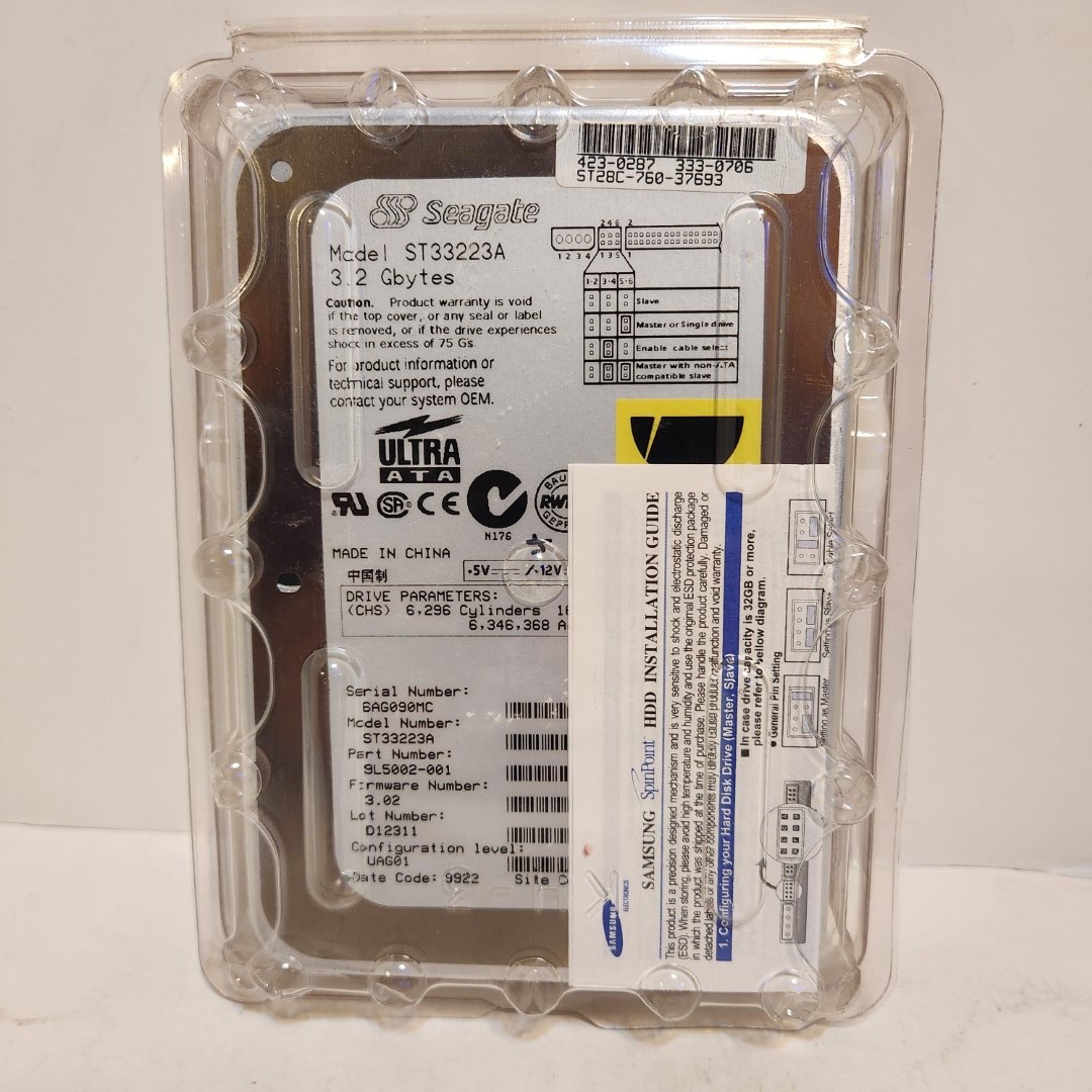 Seagate Medalist 3.25 GB,Internal,4500 RPM,3.5" ST33223A IDE Hard Drive NOS