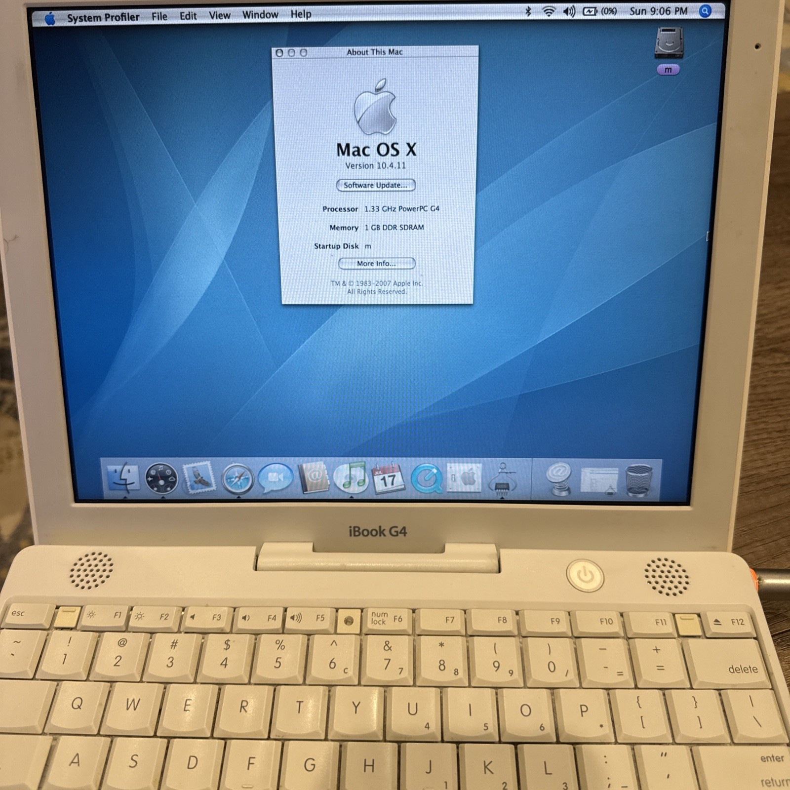 Apple iBook G4 14.1" Laptop