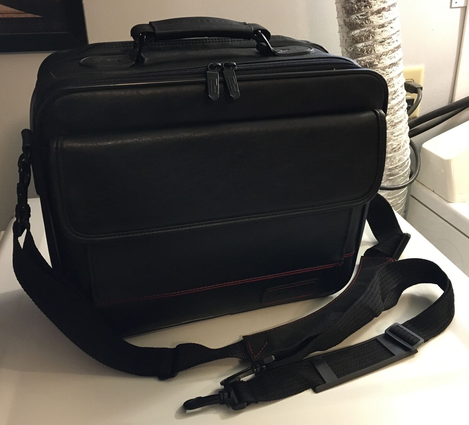 Leather Targus CUN1/OCU2 Laptop Computer Case Bag Carry On Luggage 1999