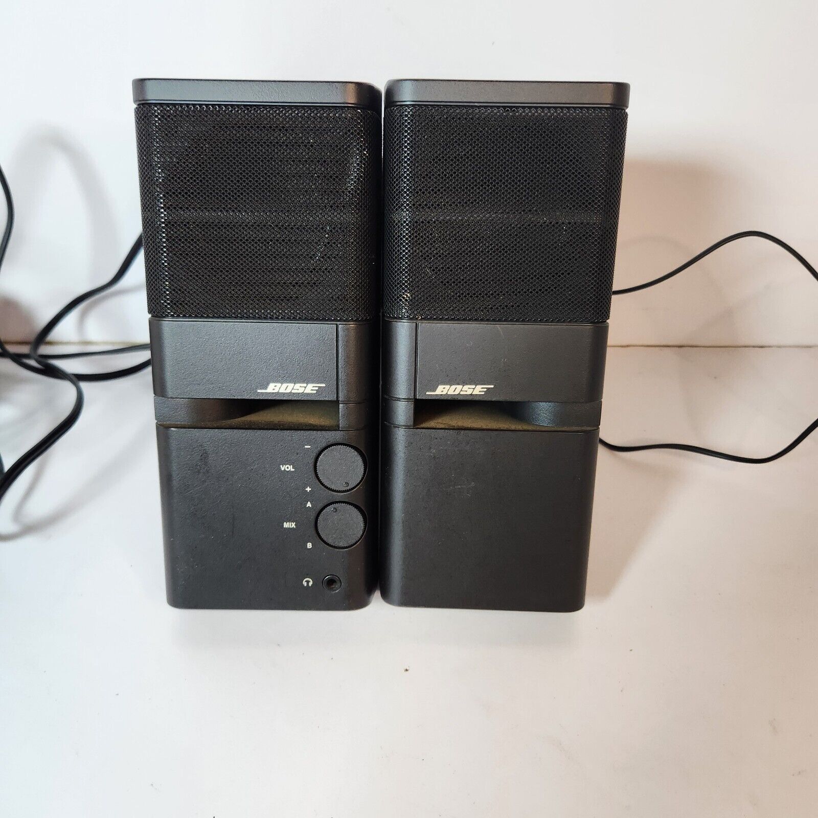 Bose MediaMate computer speakers Color Black