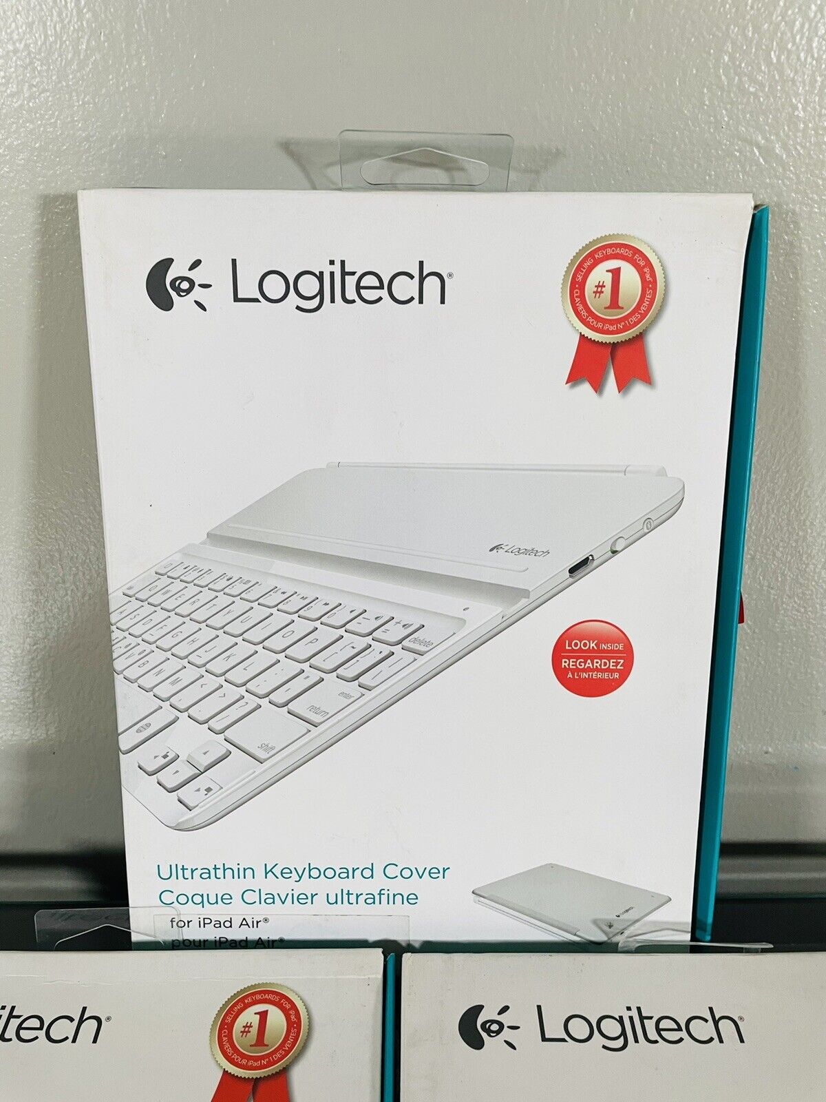 New Logitech Wireless Bluetooth Ultrathin Keyboard Cover for iPad Air - White