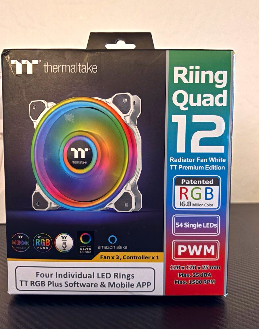 Thermaltake Riing Quad 12 120mm White RGB PWM Case Fan 3-Pack + Controller