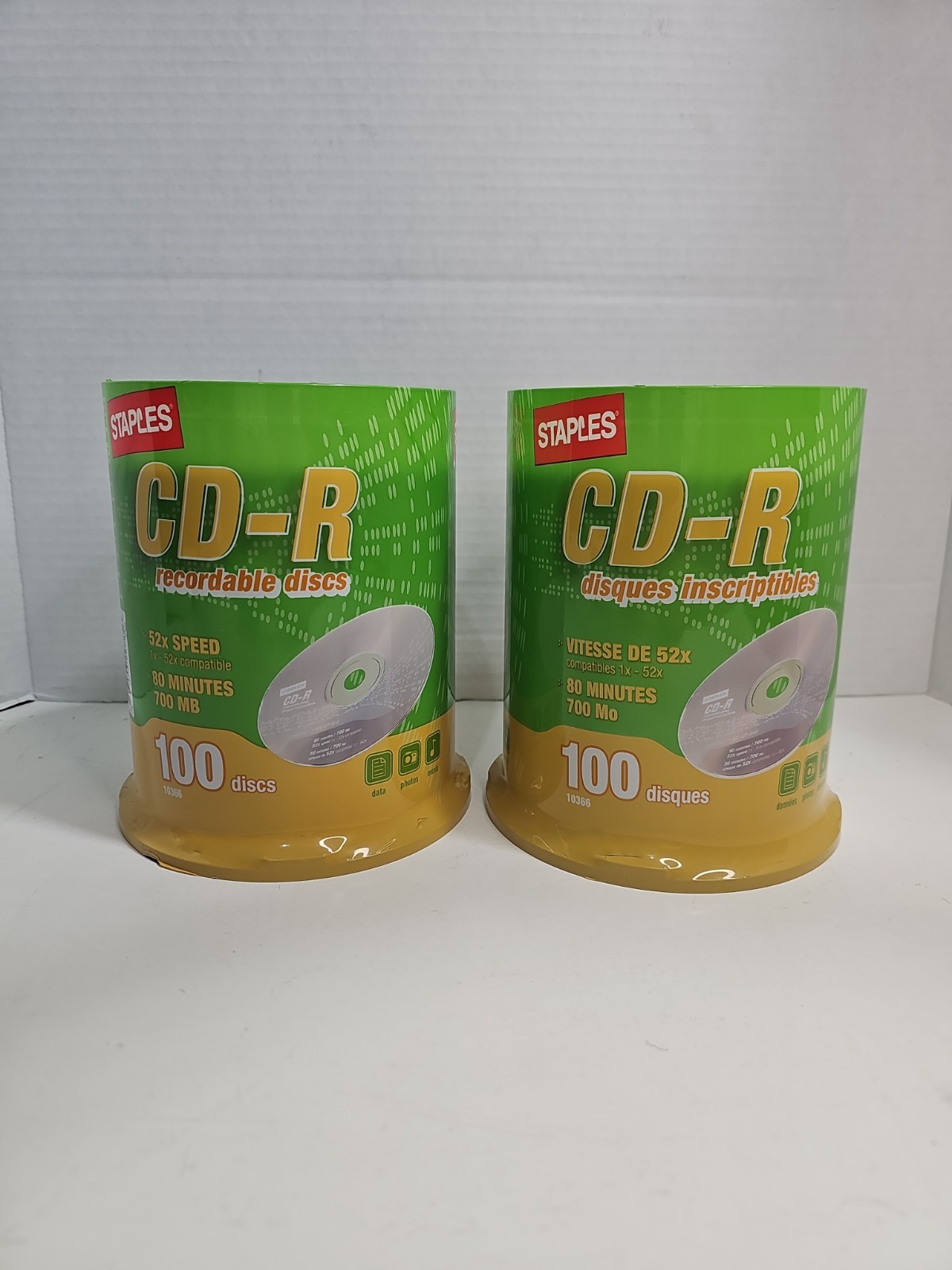 Staples Blank Recordable CD Discs 2 Packs Of 100 Each 200 Count New 