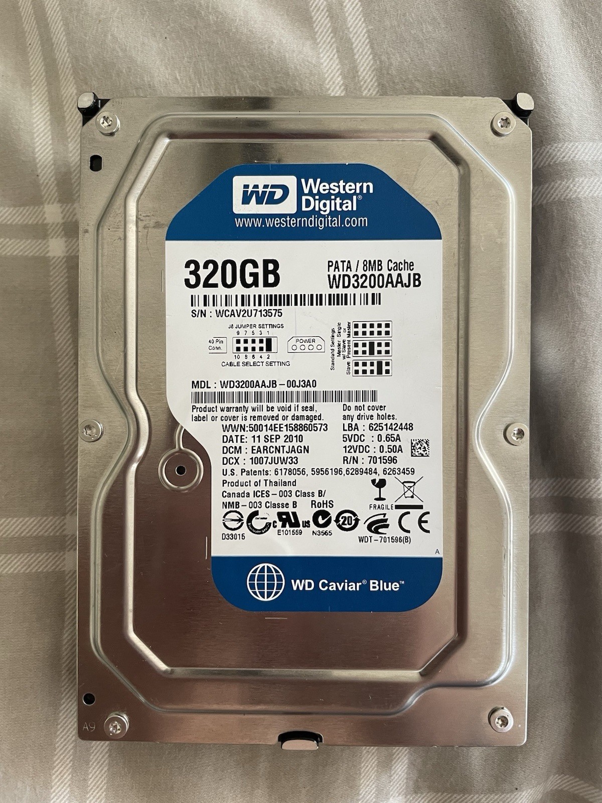 Western Digital HDD 320GB WD3200AAJB 3.5-Inch 320GB PATA 7200rpm 8MB