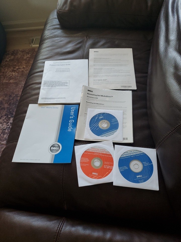 05-06 DELL LOT incl. Applications, Operating System, And Driver/ Utilities Discs