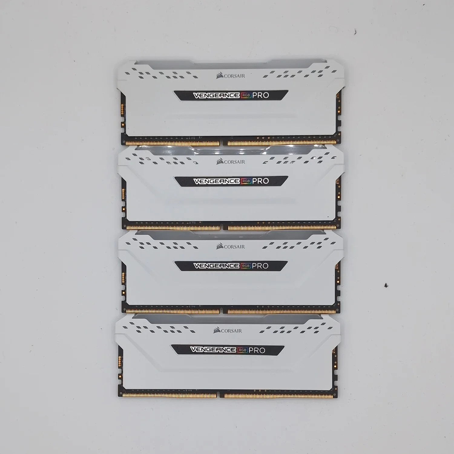 Corsair Vengeance RGB Pro 32GB (4x8GB) RAM DDR4 3200MHz CMW16GX4M2C3200C16W