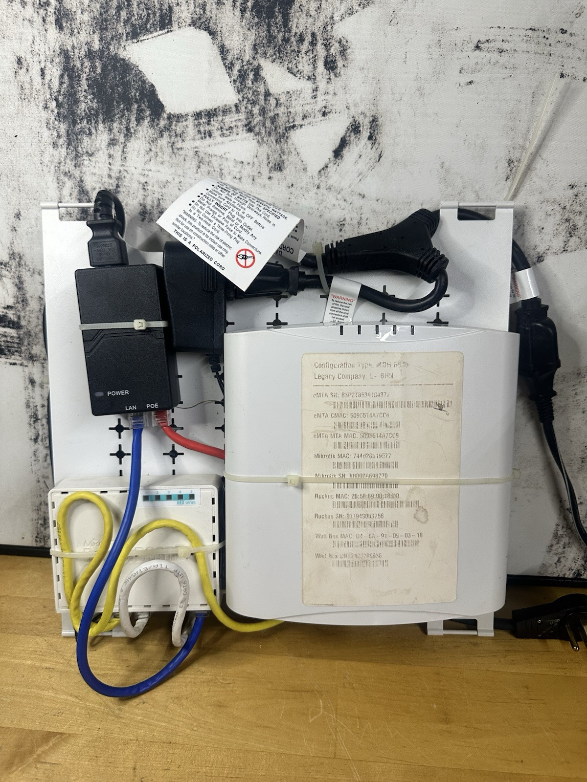 Set Of Ruckus ZoneFlex R610 Wireless Access Point WATTBOX MICROTIK BOARD